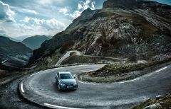 Stelvio Champion booklet Extreme Roads photography Nicolas Jandrain